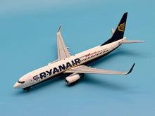 Load image into Gallery viewer, JC Wings 1/200 Malta Air Ryanair Boeing 737-800 9H-QCT
