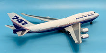 Load image into Gallery viewer, SQ Wings 1/200 Boeing Company 747-400 House Colour N747ER L2101
