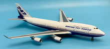 Load image into Gallery viewer, SQ Wings 1/200 Boeing Company 747-400 House Colour N747ER L2101
