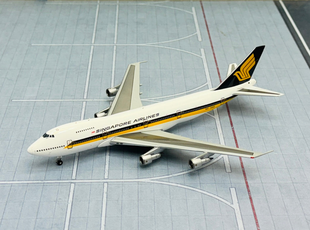 JC Wings 1/400 Singapore Airlines Boeing 747-200 9V-SQO