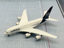 Load image into Gallery viewer, Phoenix 1/400 Lufthansa Airbus A380 D-AIMG
