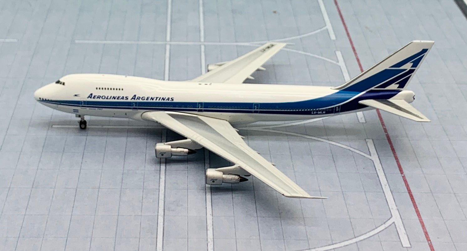 First Class Mlr Phoenix 1/400 Aerolineas Argetinas Boeing 747-200 LV-MLR – First Class ...