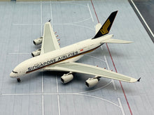Load image into Gallery viewer, Phoenix 1/400 Singapore Airlines Airbus A380 9V-SKW
