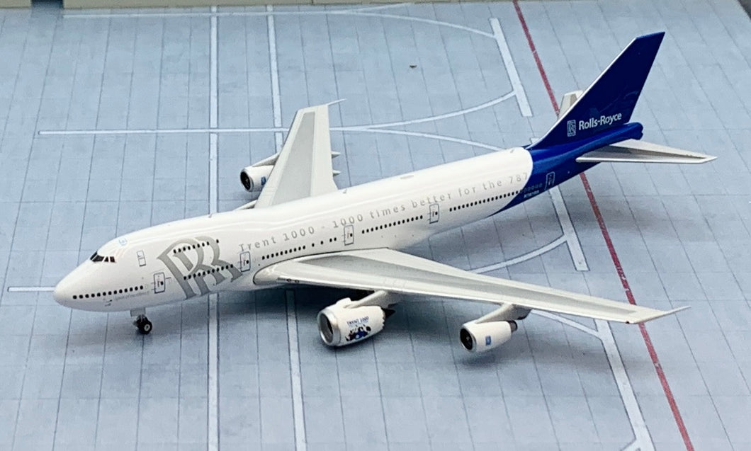 Phoenix 1/400 Boeing 747-200 House old livery N787RR
