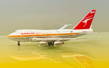 Load image into Gallery viewer, JC Wings 1/400 Qantas Airways Boeing 747SP Brisbane 1982 VH-EAB
