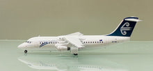 Load image into Gallery viewer, JC Wings 1/200 Air New Zealand Link British Aerospace BAe-146-300 ZK-NZL
