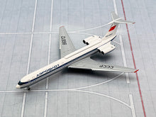 Load image into Gallery viewer, Phoenix 1/400 Aeroflot Ilyushin Il-62 CCCP-86612
