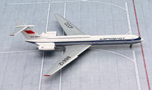 Load image into Gallery viewer, Phoenix 1/400 Aeroflot Ilyushin Il-62 CCCP-86612
