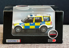 Load image into Gallery viewer, Oxford Die-cast 1/76 Land Rover Discovery 4 Metropolitan Police
