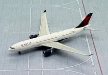 Load image into Gallery viewer, Gemini Jets 1/400 Delta Airlines Airbus A330-200 N852NW
