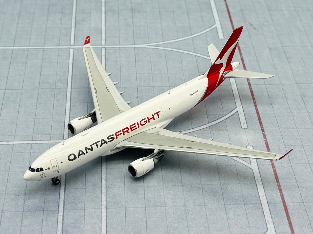 JC Wings 1/400 Qantas Airways Airbus A330-200(P2F) VH-EBE