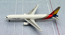 Load image into Gallery viewer, JC Wings 1/400 Asiana Airlines Cargo Boeing 767-300 HL7507
