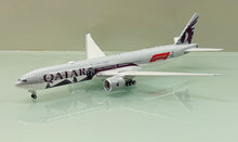 Load image into Gallery viewer, Phoenix Models 1/400 Qatar Airways Boeing 777-300ER Formula One A7-BEL
