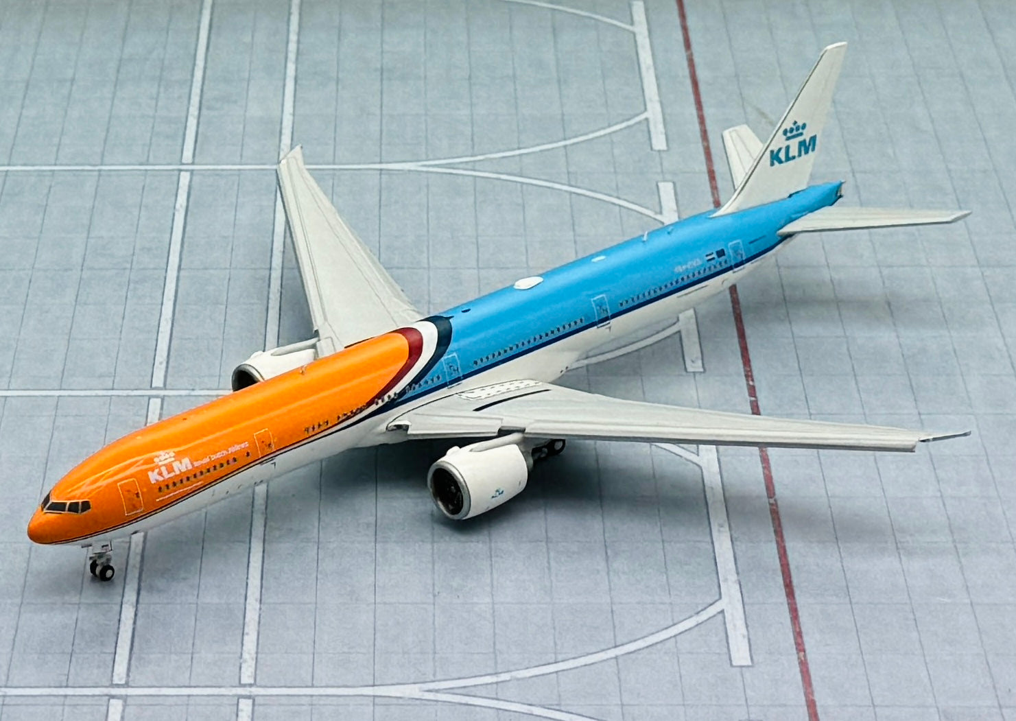 Gemini Jets 1/400 KLM Royal Dutch Airlines Boeing 777-300ER PH-BVA