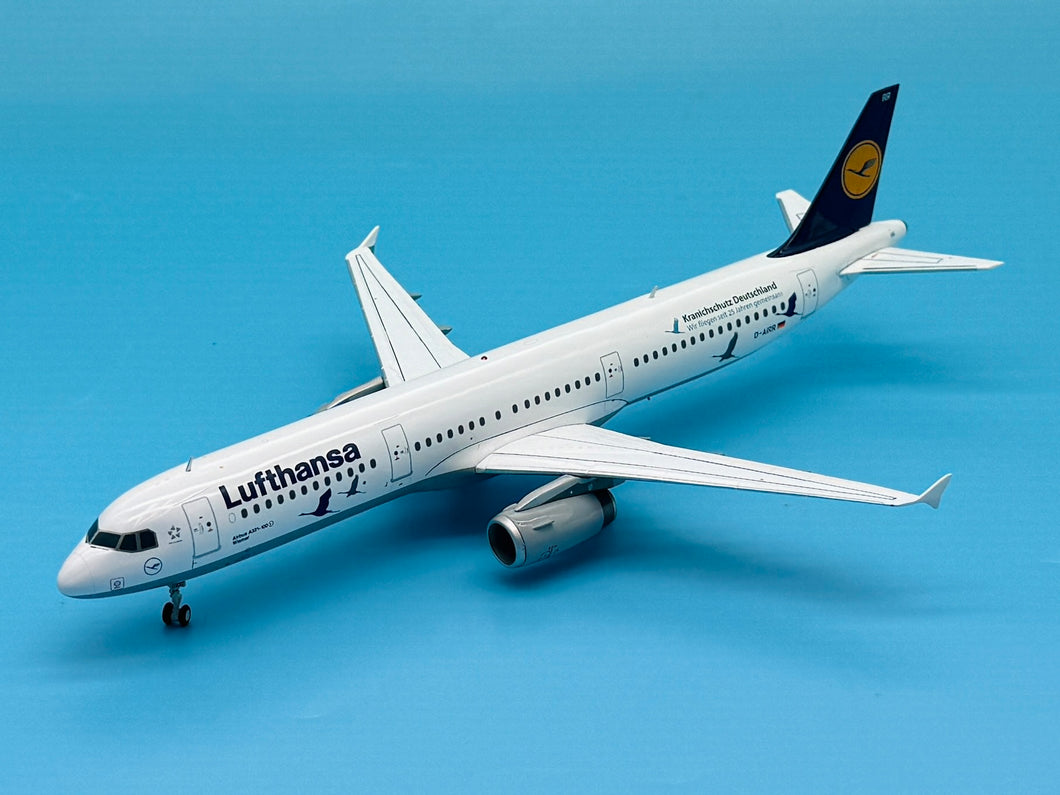 JC Wings 1/200 Lufthansa Airbus A321 OC Crane Protection Germany D-AIRR