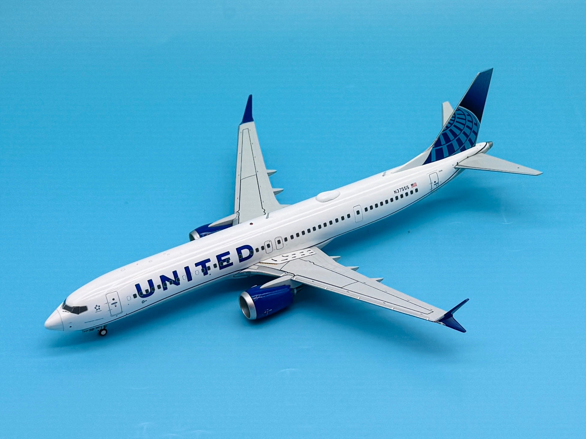 Gemini Jets 1/200 United Airlines Boeing 737 Max 9 N37555 – First