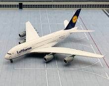Load image into Gallery viewer, Phoenix 1/400 Lufthansa Airbus A380 D-AIMA 04523
