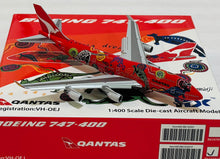 Load image into Gallery viewer, HX Models 1/400 Qantas Airways Boeing 747-400 Wunala Dreaming VH-OEJ Flaps down B616501F
