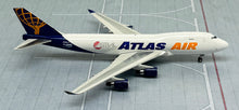 Load image into Gallery viewer, Phoenix 1/400 ATLAS Air Boeing 747-400 N408MC

