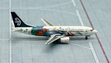 Load image into Gallery viewer, JC Wings 1/400 Air New Zealand Holidays Boeing 737-300 Millennium ZK-NGA
