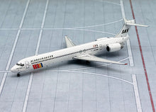 Load image into Gallery viewer, JC Wings 1/400 SAS Scandinavian Airlines McDonnell Douglas MD-90 LN-ROB
