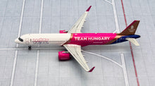 Load image into Gallery viewer, JC Wings 1/400 Wizz Air Airbus A321NEO HA-LGI Team Hungary
