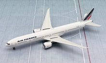 Load image into Gallery viewer, Phoenix Models 1/400 Air France Boeing 777-300ER F-GZNC
