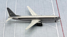 Load image into Gallery viewer, JC Wings 1/400 SpaceX Boeing 737-800 N154TS
