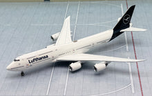 Load image into Gallery viewer, NG models 1/400 Lufthansa Boeing 747-8 D-ABYA Brandenburg 78027
