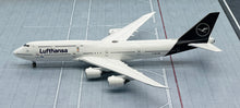 Load image into Gallery viewer, NG models 1/400 Lufthansa Boeing 747-8 D-ABYA Team D Brandenburg 78033
