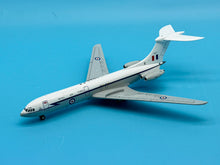 Load image into Gallery viewer, JC Wings 1/200 Royal Air Force Vickers VC-10 C1K XV107
