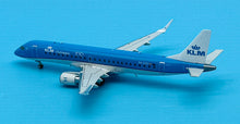 Load image into Gallery viewer, JC Wings 1/200 KLM Cityhopper Embraer ERJ-190STD PH-EZU
