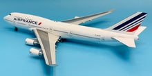 Load image into Gallery viewer, SQ Wings 1/200 Air France Boeing 747-400 F-GITH L2070
