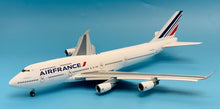 Load image into Gallery viewer, SQ Wings 1/200 Air France Boeing 747-400 F-GITH Flaps down L2070FD
