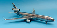 Load image into Gallery viewer, SQ Wings 1/200 McDonnell Douglas MD-11 House Colour N111MD L2105
