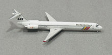 Load image into Gallery viewer, Phoenix 1/400 SAS Scandinavian McDonnell Douglas MD-83 SE-DPI
