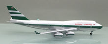 Load image into Gallery viewer, Phoenix 1/400 Cathay Pacific 747-400 VR-HOO old colour polished belly
