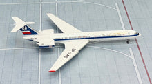 Load image into Gallery viewer, Phoenix 1/400 LOT Polish Airlines Ilyushin Il-62 SP-LAB
