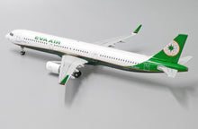 Load image into Gallery viewer, JC Wings 1/200 Eva Air Taiwan Airbus A321 B-16227 XX2301
