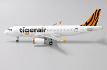 Load image into Gallery viewer, JC Wings 1/200 Tiger Air Australia Airbus A320 VH-VNH
