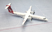 Load image into Gallery viewer, Gemini Jets 1/200 Qantas Link DASH 8 Q-400 VH-QOA
