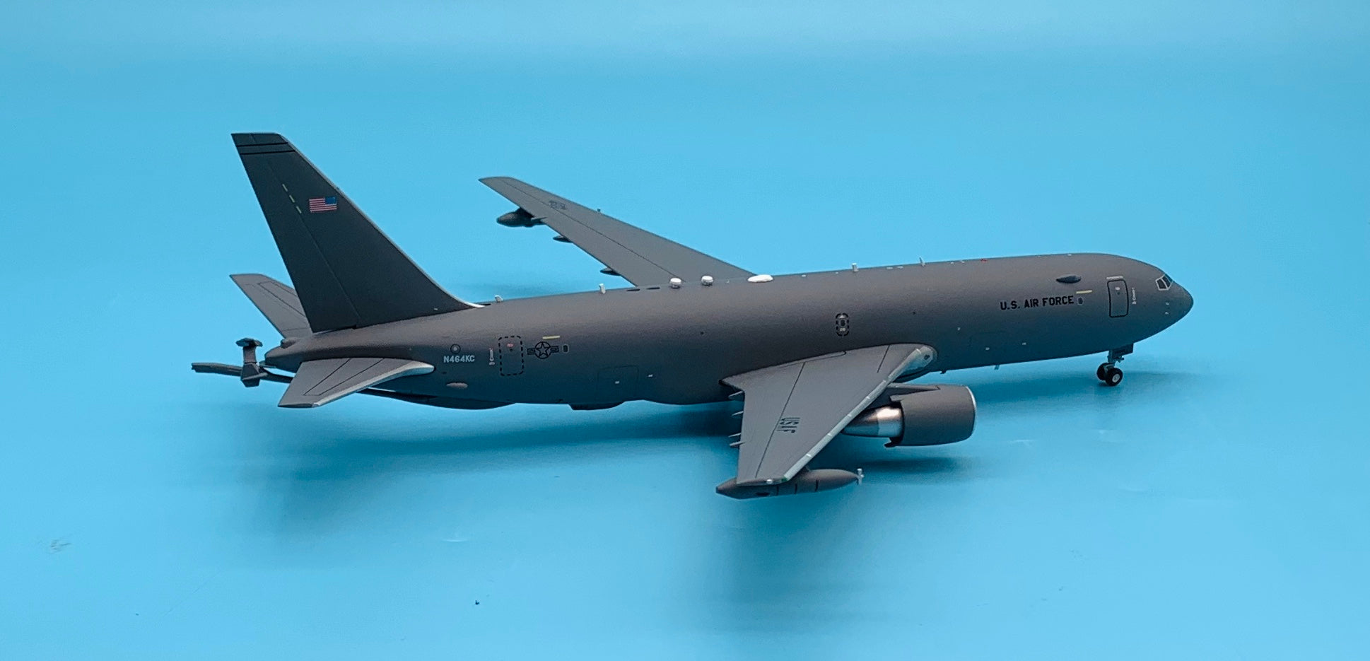 Gemini Jets 1/200 USAF Boeing KC-46A Pegasus N464KC – First Class