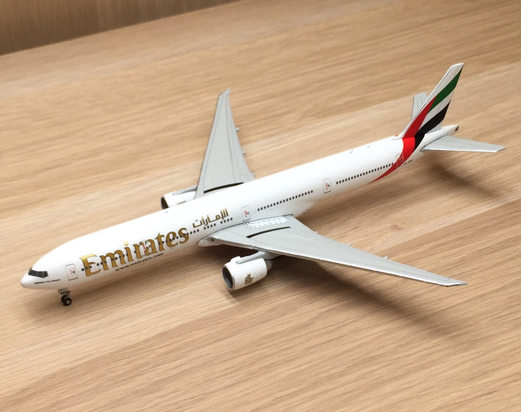 Gemini Jets 1/400 Emirates Boeing 777-300ER A6-ENJ
