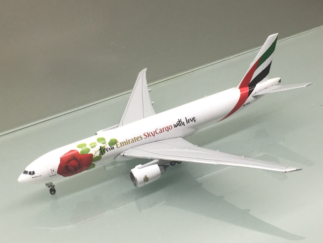 Gemini Jets 1/400 Emirates Sky Cargo Boeing 777-200F A6-EFL with love