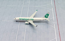 Load image into Gallery viewer, Gemini Jets 1/400 Transavia Airlines Boeing 737-800 PH-HZV
