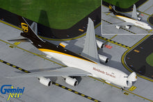 Load image into Gallery viewer, Gemini Jets 1/400 UPS Airlines Boeing 747-8F N608UP Interactive Series

