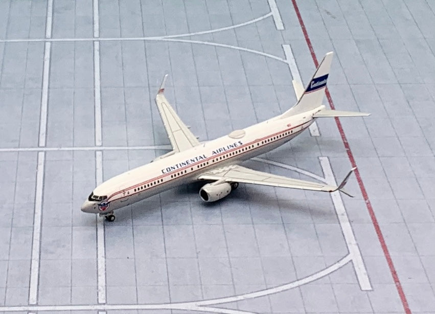 NG models 1/400 United Airlines Boeing 737-900ER N75435 retro 75th Anniversary 79010