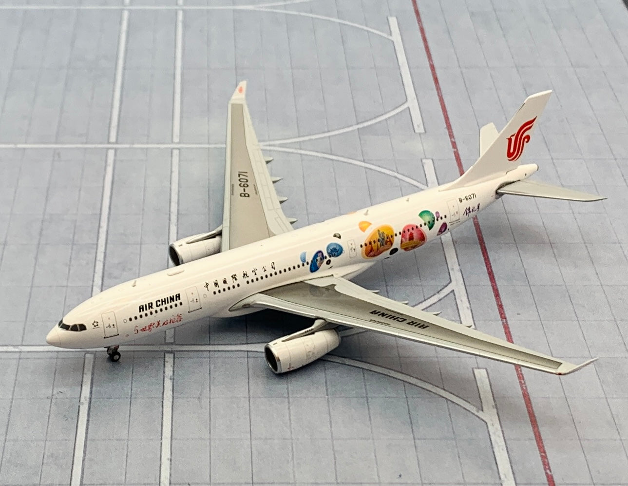 JC Wings 1/400 Air China Airbus A330-200 Jin Li B-6071