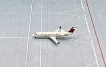 Load image into Gallery viewer, Gemini Jets 1/400 Delta Airlines Bombardier CRJ-200LR N685BR
