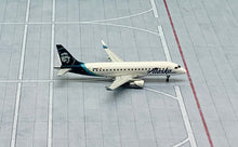 Load image into Gallery viewer, Gemini Jets 1/400 Alaska Airlines Embraer ERJ-175 N186SY
